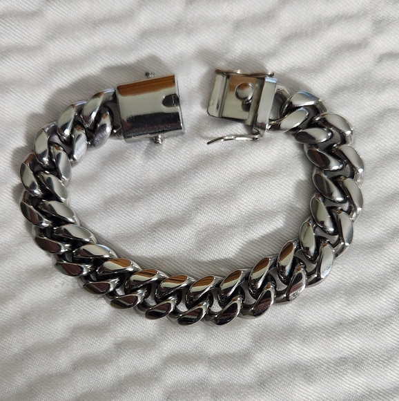 STAINLESS STEEL CUBAN BRACELET - Picture 1 of 2